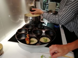 Süppchen kochen im Kochatelier Edda Schmidt Catering Leipzig Fingerfood